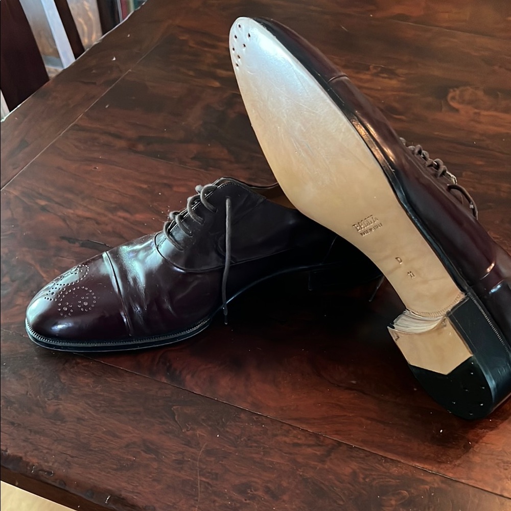 Bally Brown Oxfords Classic Cap Toe Design